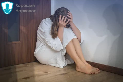 Девушке нужно лечение психоза